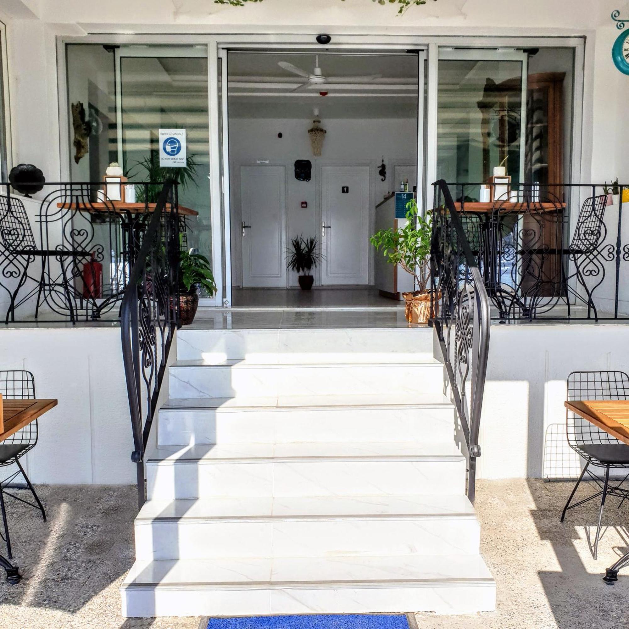 Midilli Konak Foca Exterior photo